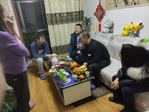关爱员工冷暖 传递组织温情——利发官网-利发（中国）
组织开展员工家访活动(图2)