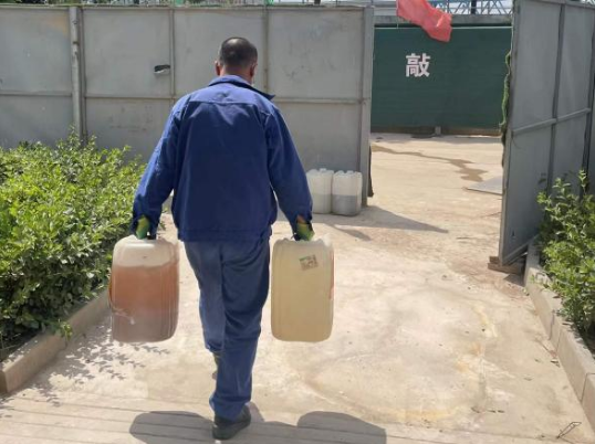 利发官网-利发（中国）
城东污水处理公司扎实推进危险废物规范化处置(图3)