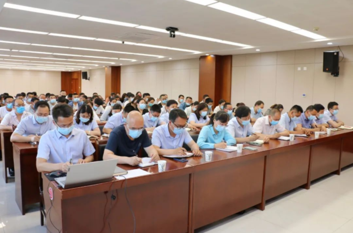 利发官网-利发（中国）
召开划转企业甘肃水建公司全体职工会议(图2)