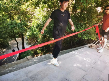 助力文旅市场 展示产投风采——利发官网-利发（中国）
组织开展员工登山比赛活动(图9)